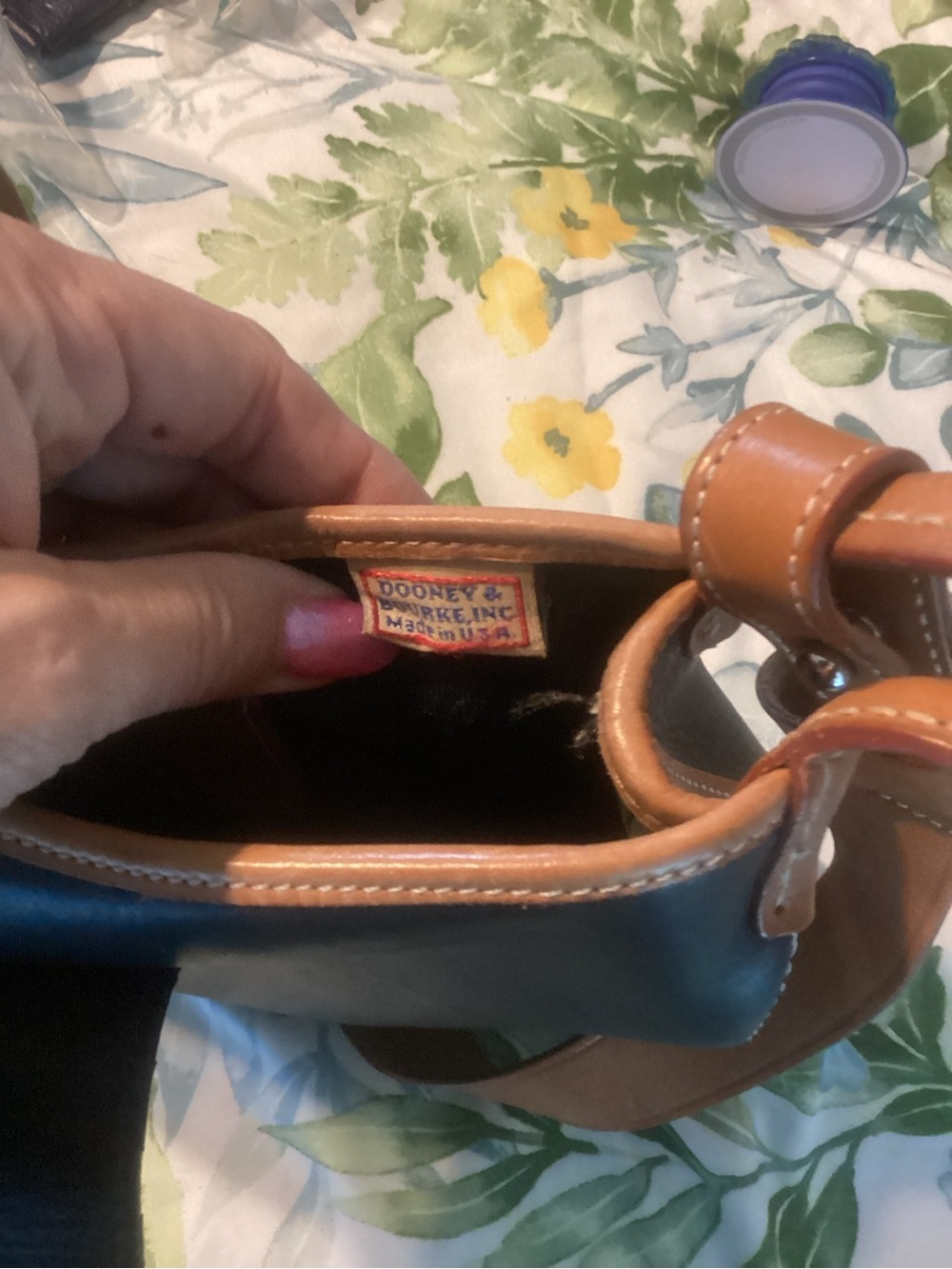 Vintage Dooney Bourke AWL Black Tan Bucket Hobo USA Leather - Picture 5 of 9